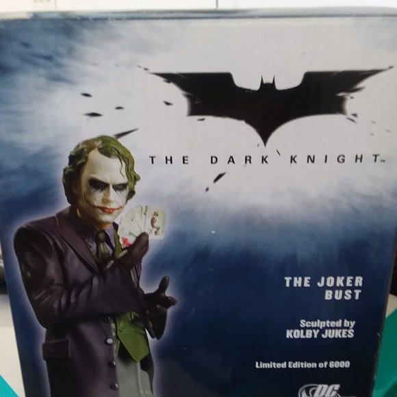 THE DARK KNIGHT, THE JOKER BUST NEW 1762/6000